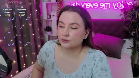 Kate online show from 03/27/26, 05:35