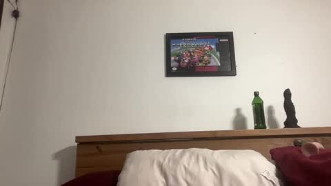 Snapshot of katyjuggs chatting on 10/05/25, 04:05 Katy Juggs online show from 10/05/25, 04:05