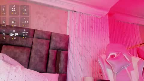 Snapshot of katyparisi chatting on 02/01/26, 08:51 Katy Parisi online show from 02/01/26, 08:51