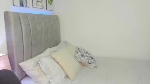 Snapshot of katysmiith26 chatting on 01/24/25, 06:56 Katherine online show from 01/24/25, 06:56