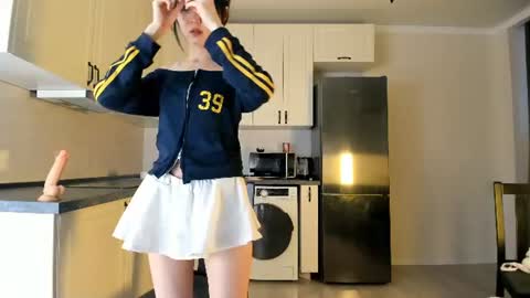 Snapshot of kawai_mai chatting on 06/30/26, 01:34 mai online show from 06/30/26, 01:34