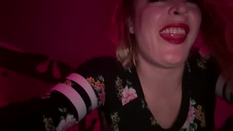 Snapshot of kay_la chatting on 11/02/25, 08:39 kay_la online show from 11/02/25, 08:39