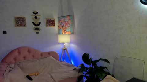 Kaya online show from 09/11/25, 04:12