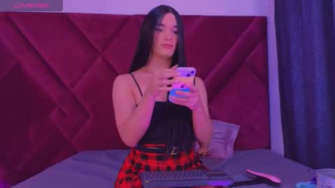 Cattleya stone online show from 10/22/25, 05:41