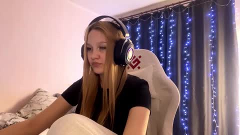 Amia online show from 02/28/26, 03:24