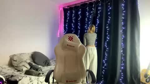 Amia online show from 03/11/26, 05:52