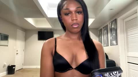 kaylagalaore online show from 04/21/26, 03:17