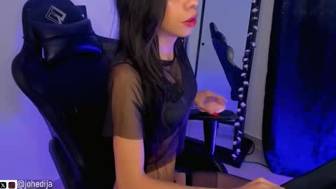 Snapshot of kayle______ chatting on 02/23/26, 10:29 INSTAjohedija online show from 02/23/26, 10:29