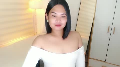 Y O U R        F U T U R E       K A Y L E E  online show from 02/21/25, 05:02