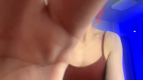 Snapshot of kayleerider32 chatting on 09/26/25, 06:23 kayleerider32 online show from 09/26/25, 06:23