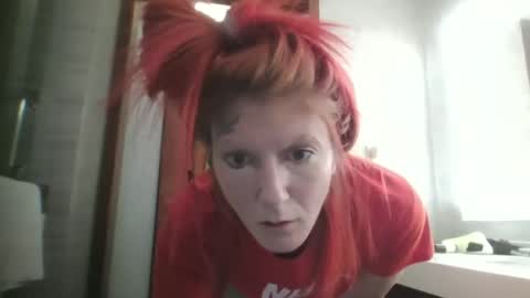 Snapshot of kayleerider32 chatting on 12/14/25, 01:00 kayleerider32 online show from 12/14/25, 01:00