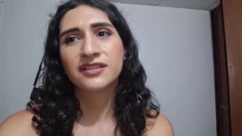 Kaylee Sims online show from 11/10/25, 08:57