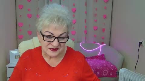 kaylesmoll online show from 02/04/26, 08:03