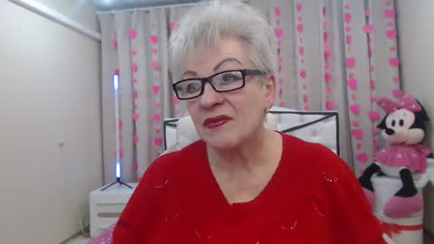 kaylesmoll online show from 02/11/26, 07:41