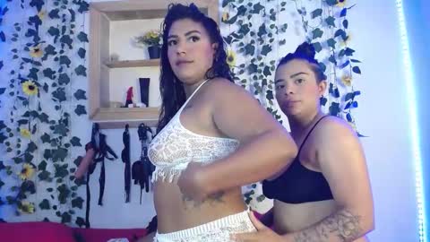 kaylie and dakota  online show from 09/27/25, 01:54