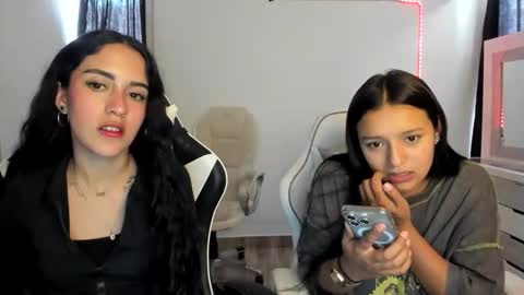 Snapshot of kaylie_xxx chatting on 02/27/25, 07:15 kaylie online show from 02/27/25, 07:15