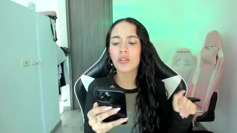 Snapshot of kaylie_xxx chatting on 09/10/25, 07:58 kaylie online show from 09/10/25, 07:58