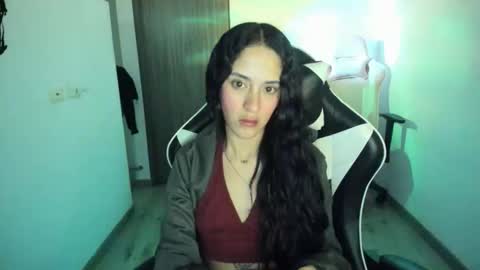 Snapshot of kaylie_xxx chatting on 10/15/25, 03:50 kaylie online show from 10/15/25, 03:50