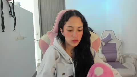 kaylie online show from 11/10/25, 12:15