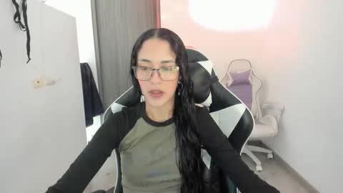 kaylie online show from 11/13/25, 04:39