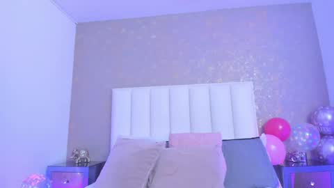 Snapshot of kayliebrooks chatting on 04/25/26, 01:03 kayliebrooks online show from 04/25/26, 01:03