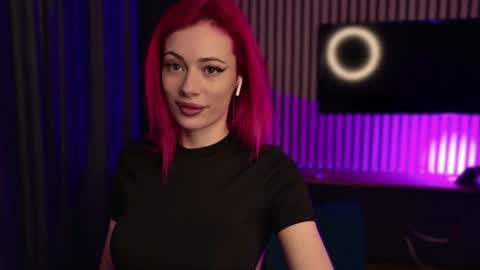 Snapshot of kaylierosse chatting on 02/17/26, 06:25 KaylieRosse online show from 02/17/26, 06:25