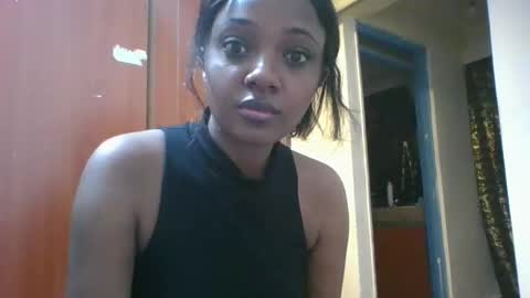 Snapshot of kayme96 chatting on 10/02/25, 09:27 kitty online show from 10/02/25, 09:27