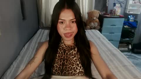kaymmymalapusan online show from 06/25/26, 12:43