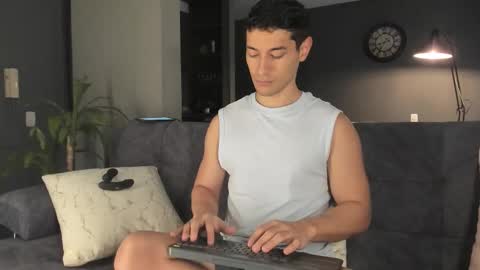 Kayn online show from 11/15/25, 08:27