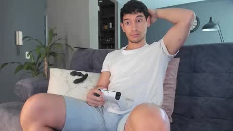 Kayn online show from 11/19/25, 06:52