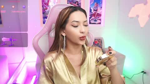 Snapshot of kayraowen chatting on 01/21/25, 03:10 Kayra online show from 01/21/25, 03:10