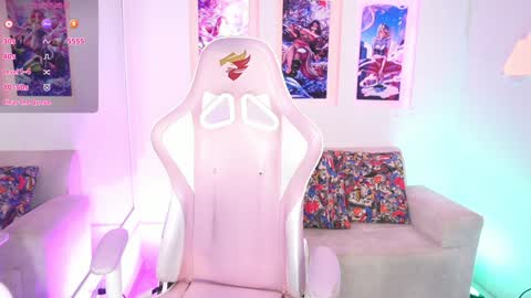 Snapshot of kayraowen chatting on 02/06/25, 11:43 Kayra online show from 02/06/25, 11:43