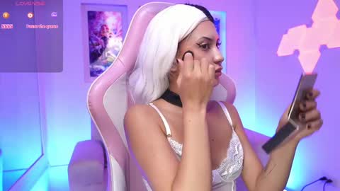 Snapshot of kayraowen chatting on 03/01/25, 02:44 Kayra online show from 03/01/25, 02:44