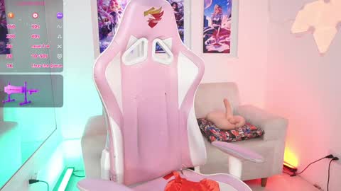 Snapshot of kayraowen chatting on 03/03/25, 02:37 Kayra online show from 03/03/25, 02:37