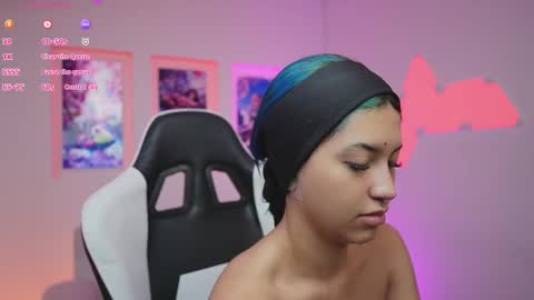 Snapshot of kayraowen chatting on 09/13/25, 11:43 Kayra online show from 09/13/25, 11:43