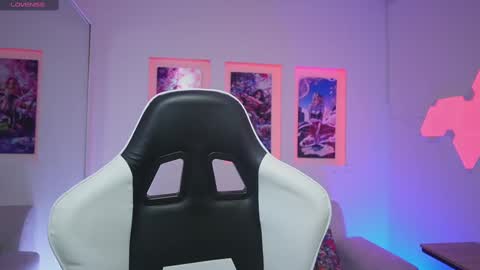 Snapshot of kayraowen chatting on 09/18/25, 11:34 Kayra online show from 09/18/25, 11:34