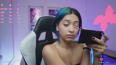 Snapshot of kayraowen chatting on 09/25/25, 11:47 Kayra online show from 09/25/25, 11:47