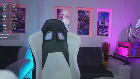 Snapshot of kayraowen chatting on 10/07/25, 11:40 Kayra online show from 10/07/25, 11:40