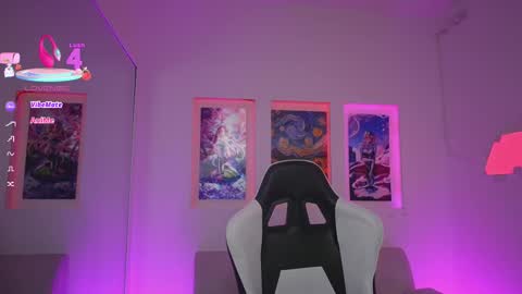 Snapshot of kayraowen chatting on 11/11/25, 11:54 Kayra online show from 11/11/25, 11:54