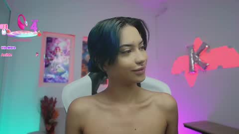 Snapshot of kayraowen chatting on 11/18/25, 12:09 Kayra online show from 11/18/25, 12:09