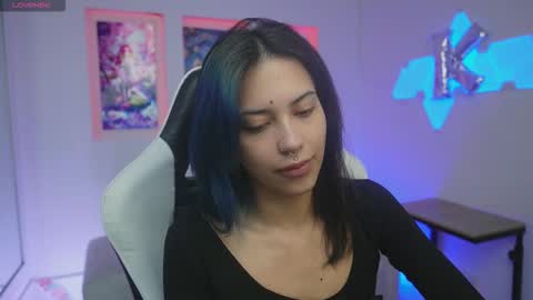 Snapshot of kayraowen chatting on 11/26/25, 12:06 Kayra online show from 11/26/25, 12:06