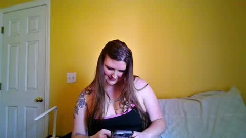 Snapshot of kaytiebird96 chatting on 03/30/26, 07:37 Katie Bird online show from 03/30/26, 07:37