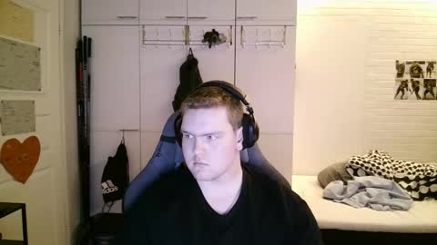 Aatu online show from 01/16/26, 12:42