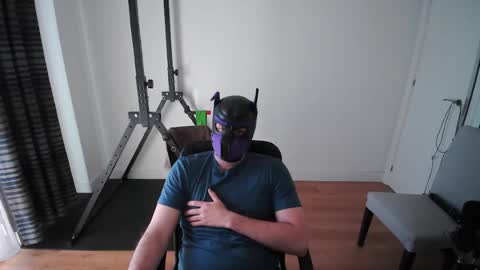 Snapshot of kaywolf89 chatting on 04/04/26, 04:48 Neon online show from 04/04/26, 04:48