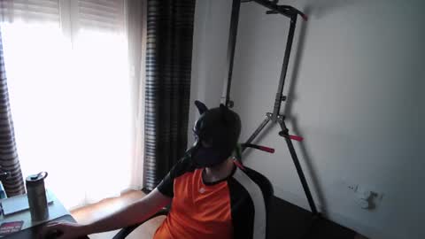 Snapshot of kaywolf89 chatting on 07/05/26, 04:36 Neon online show from 07/05/26, 04:36
