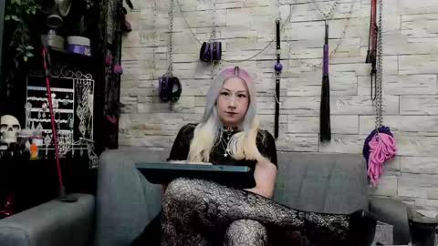 Miss Kazia online show from 05/01/26, 12:48