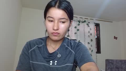 Snapshot of kazumi6 chatting on 10/31/25, 04:30 KAZUMI online show from 10/31/25, 04:30