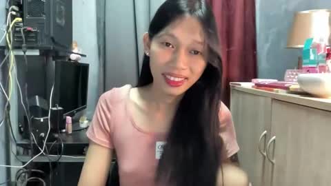 Its me Cora online show from 11/17/25, 04:51