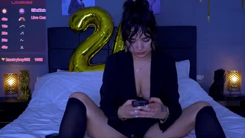 Snapshot of kcassiek chatting on 09/12/25, 05:57 I m Cassie and would be my pleasure to have you in my room online show from 09/12/25, 05:57