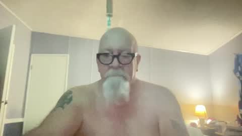 Snapshot of kcbace61760 chatting on 12/22/25, 05:04 kcbace61760 online show from 12/22/25, 05:04